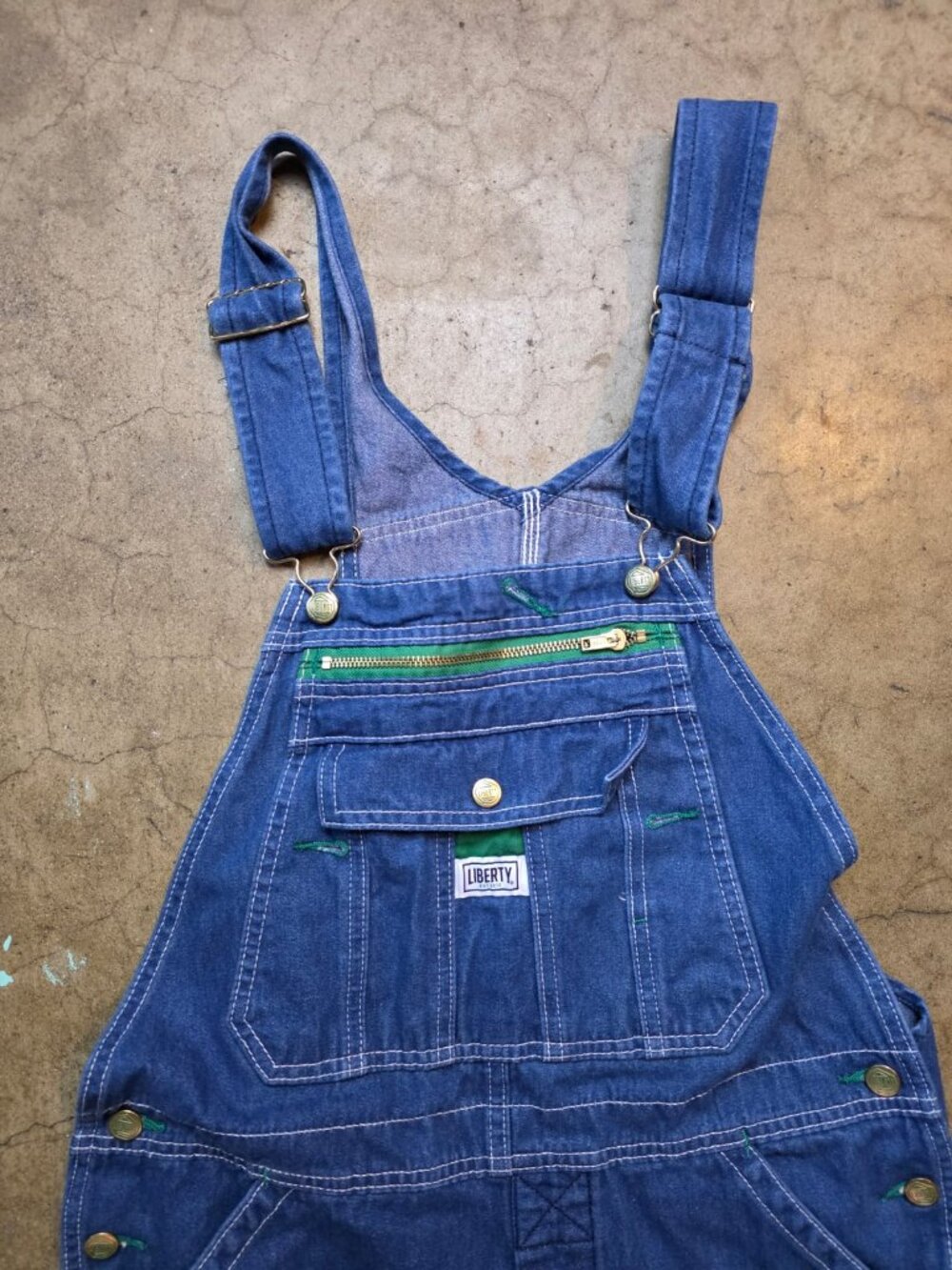 Vintage Liberty Made In USA Medoum Wash Blue Denim Overalls Bibs 32x32
